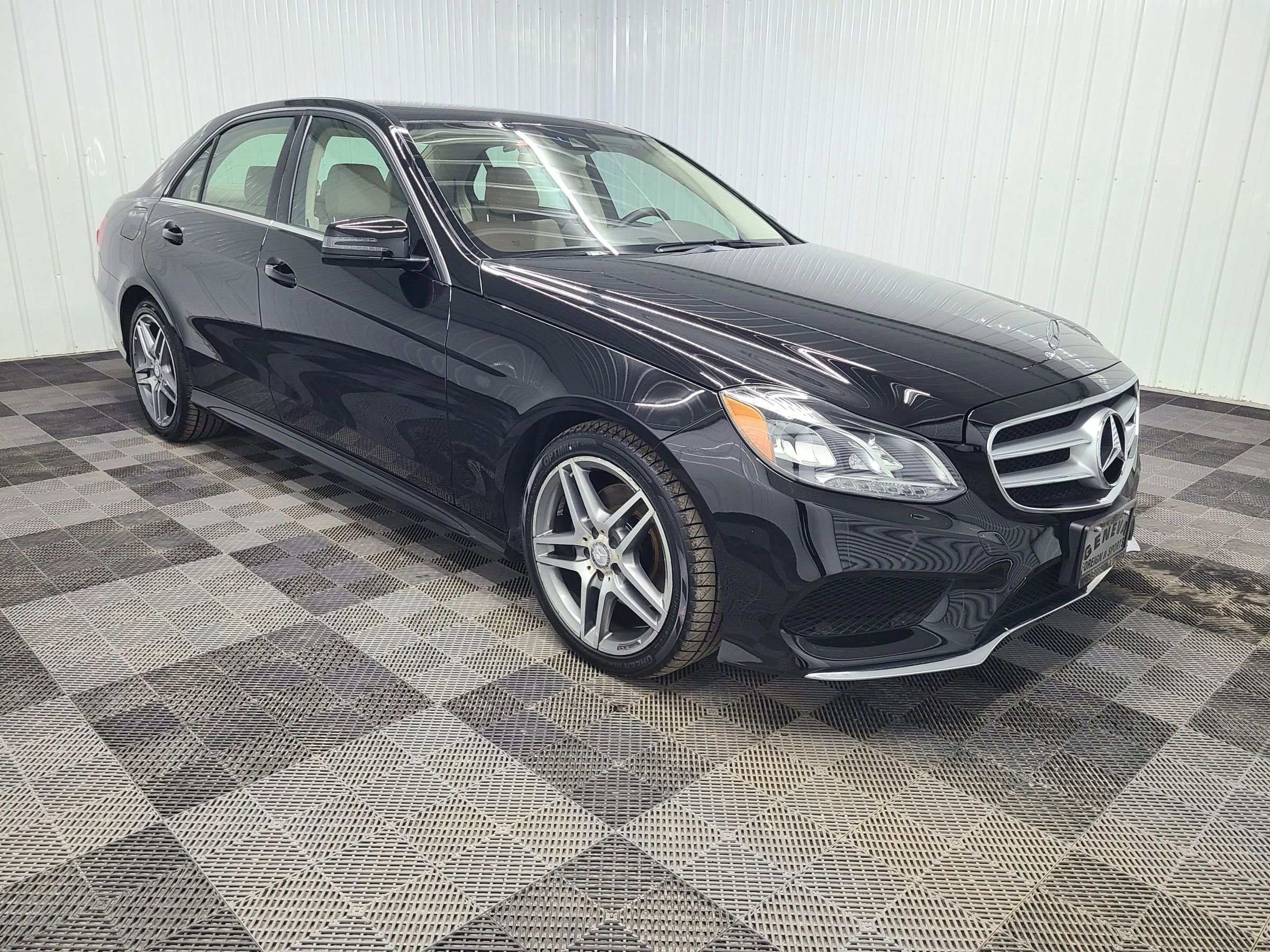 Used 2014 Mercedes-Benz E 350 4MATIC Sedan image 4