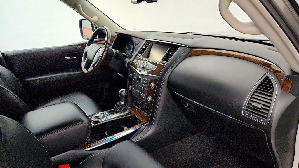 Used 2017 INFINITI QX80 4WD image 27