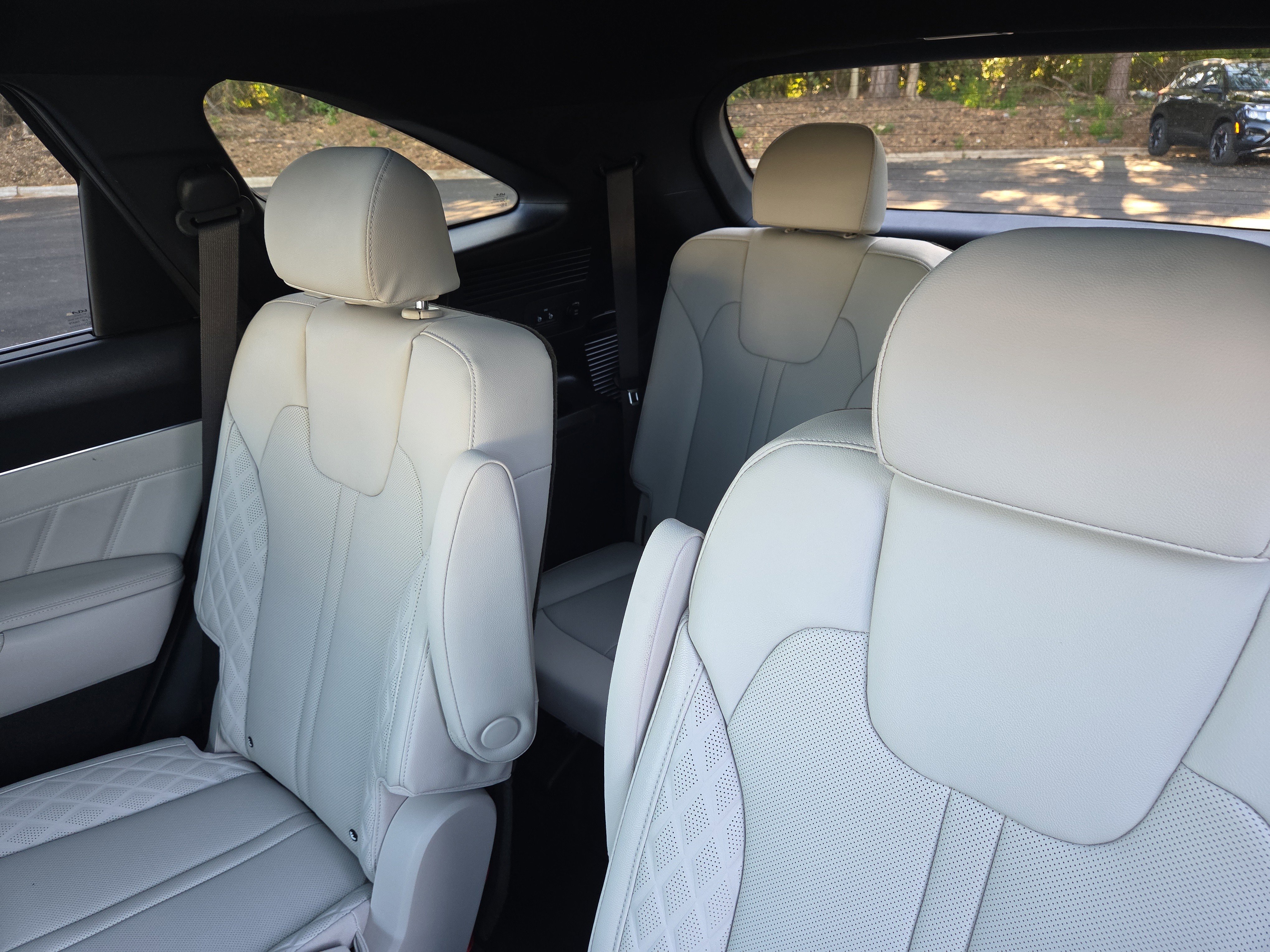 Used 2025 Kia Sorento SX Prestige image 28