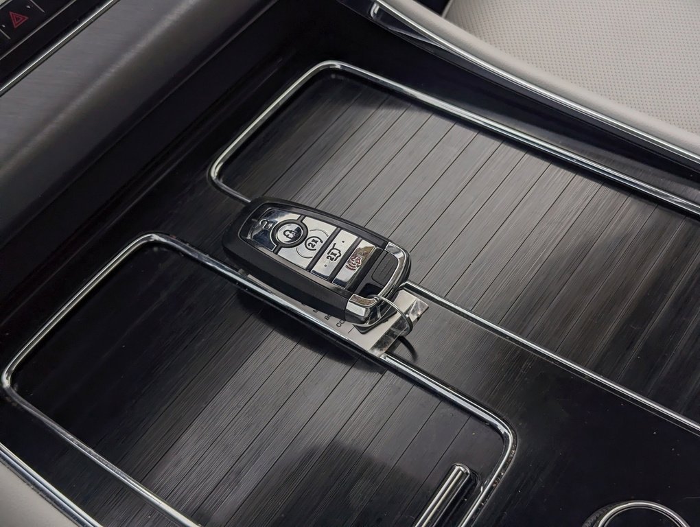 Used 2025 Lincoln Aviator AWD w/ Equipment Group 101A image 37