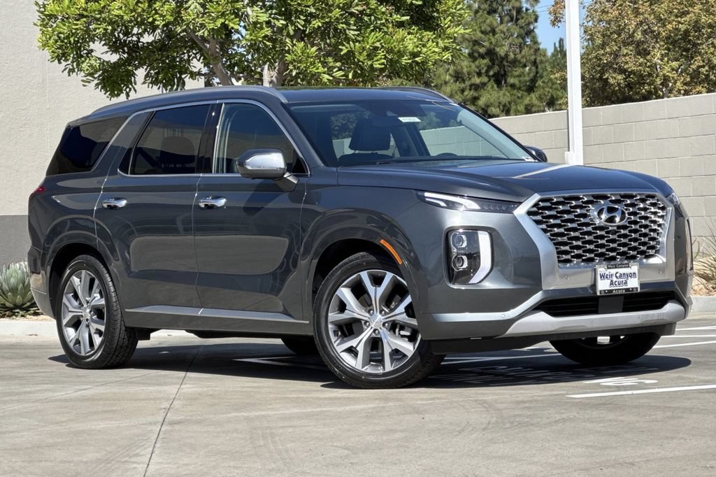 Used 2021 Hyundai Palisade Limited FWD image 2