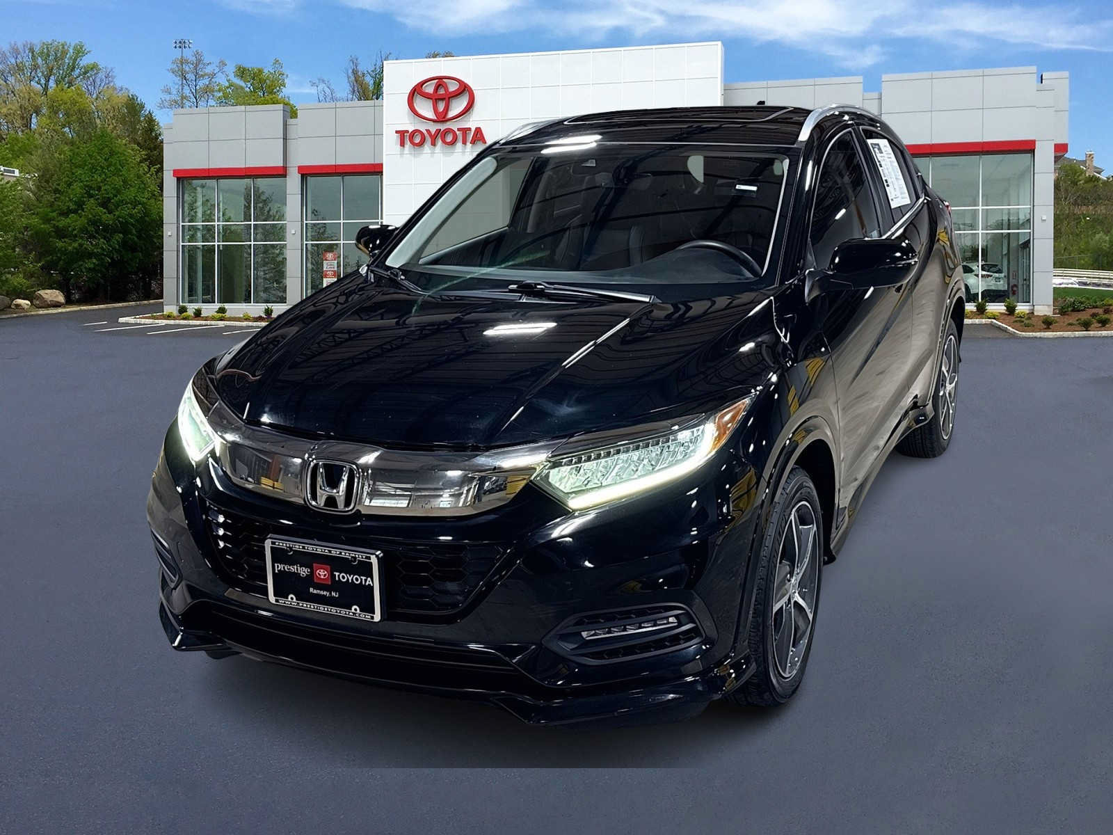 Used 2020 Honda HR-V Touring video 1
