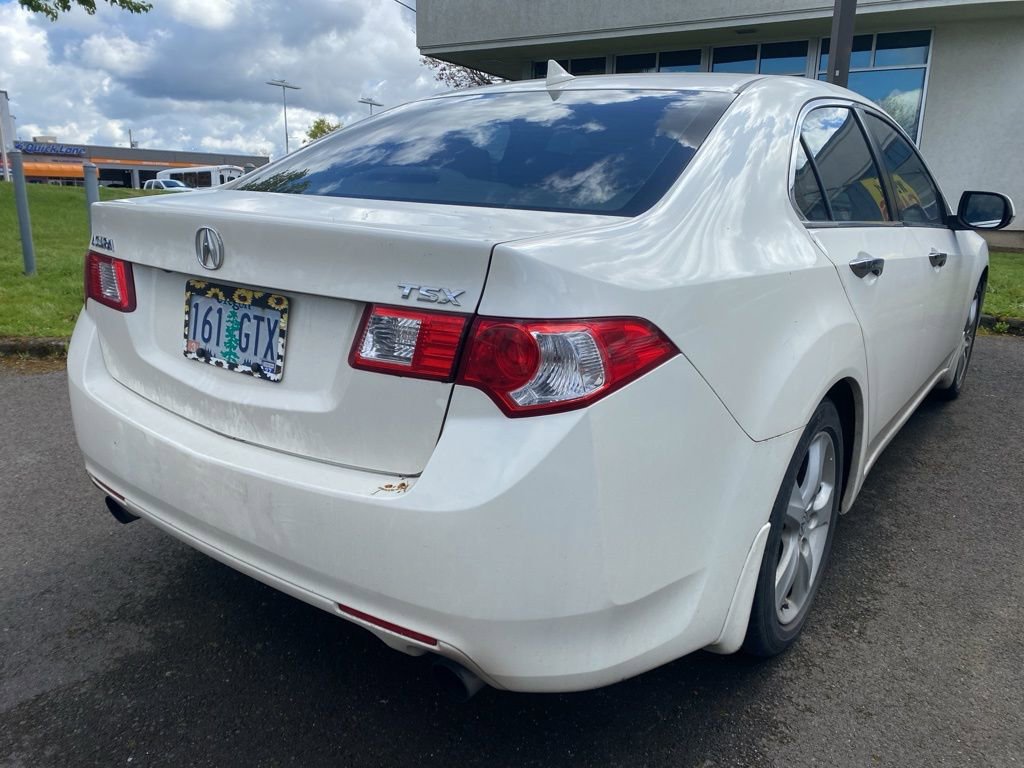 Used 2009 Acura TSX w/ Technology Package FWD image 2