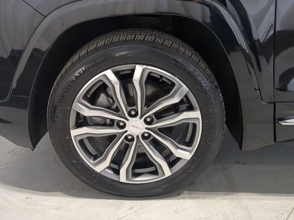 Used 2019 GMC Terrain Denali w/ Comfort Package AWD/4WD image 17