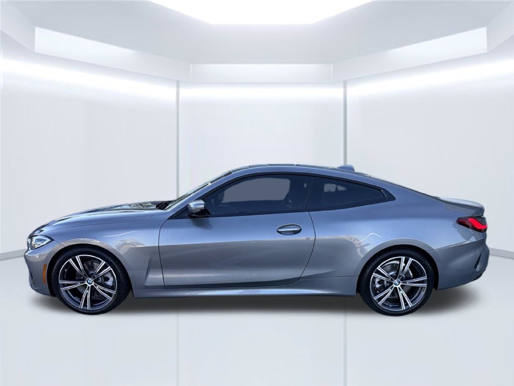 Used 2023 BMW 430i Coupe w/ Premium Package RWD image 3