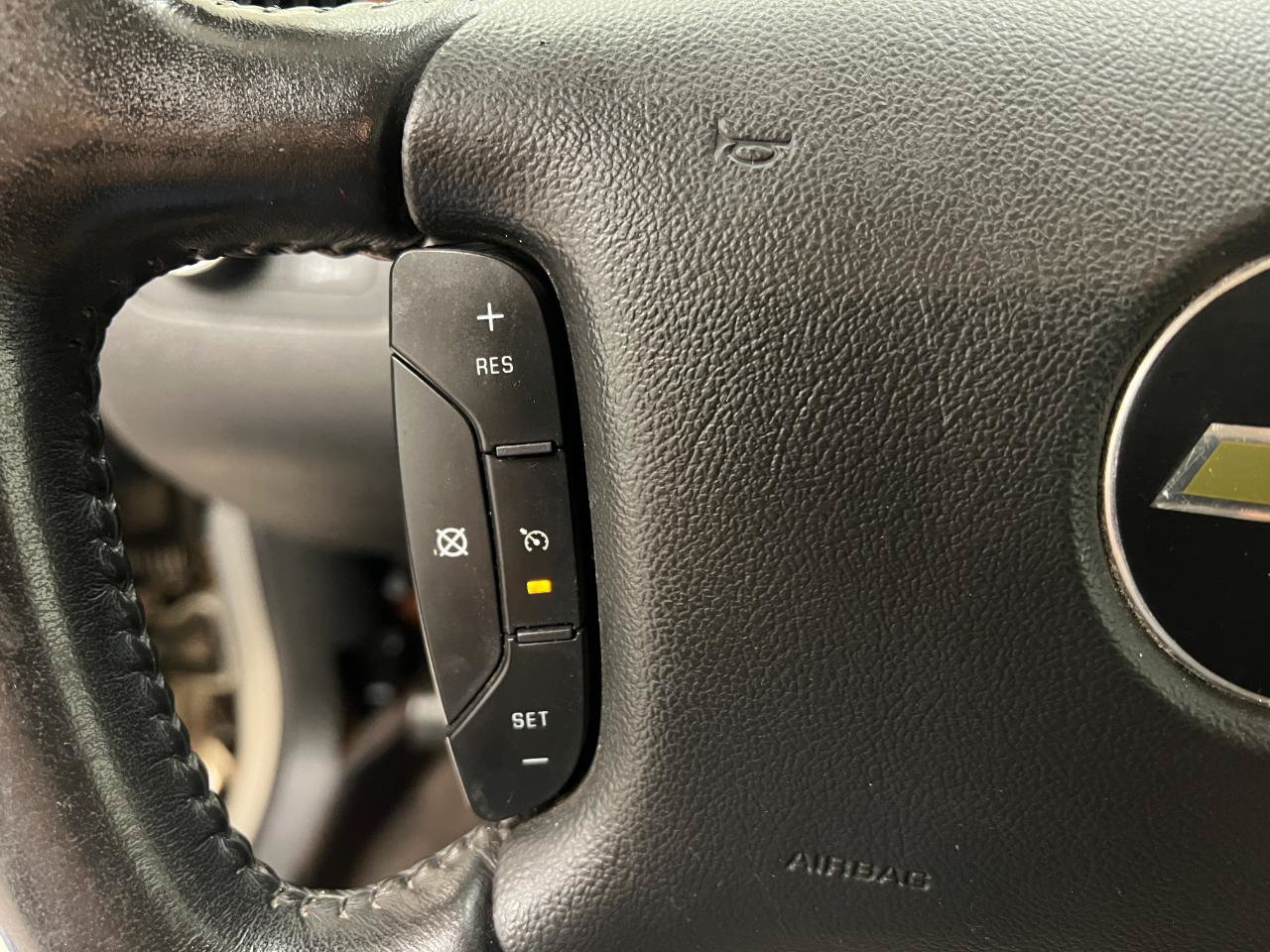 Used 2012 Chevrolet Impala LTZ FWD image 33