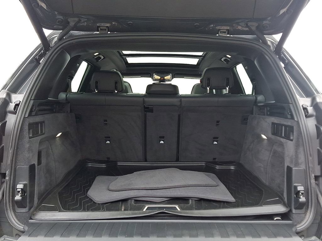 Used 2021 BMW X5 M50i w/ Executive Package image 30