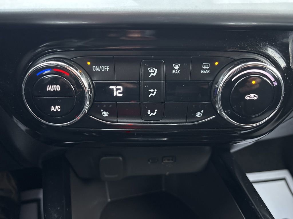 Certified 2024 Chevrolet Trax LT w/ Driver Confidence Package image 29