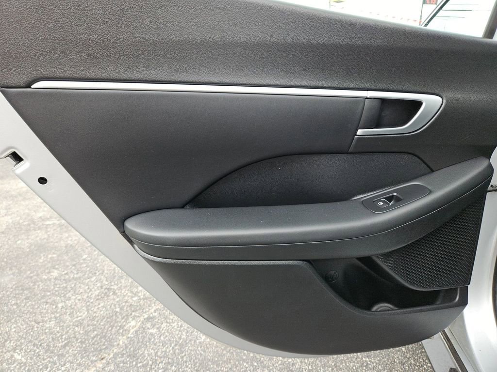 Used 2025 Hyundai Sonata SEL FWD image 18