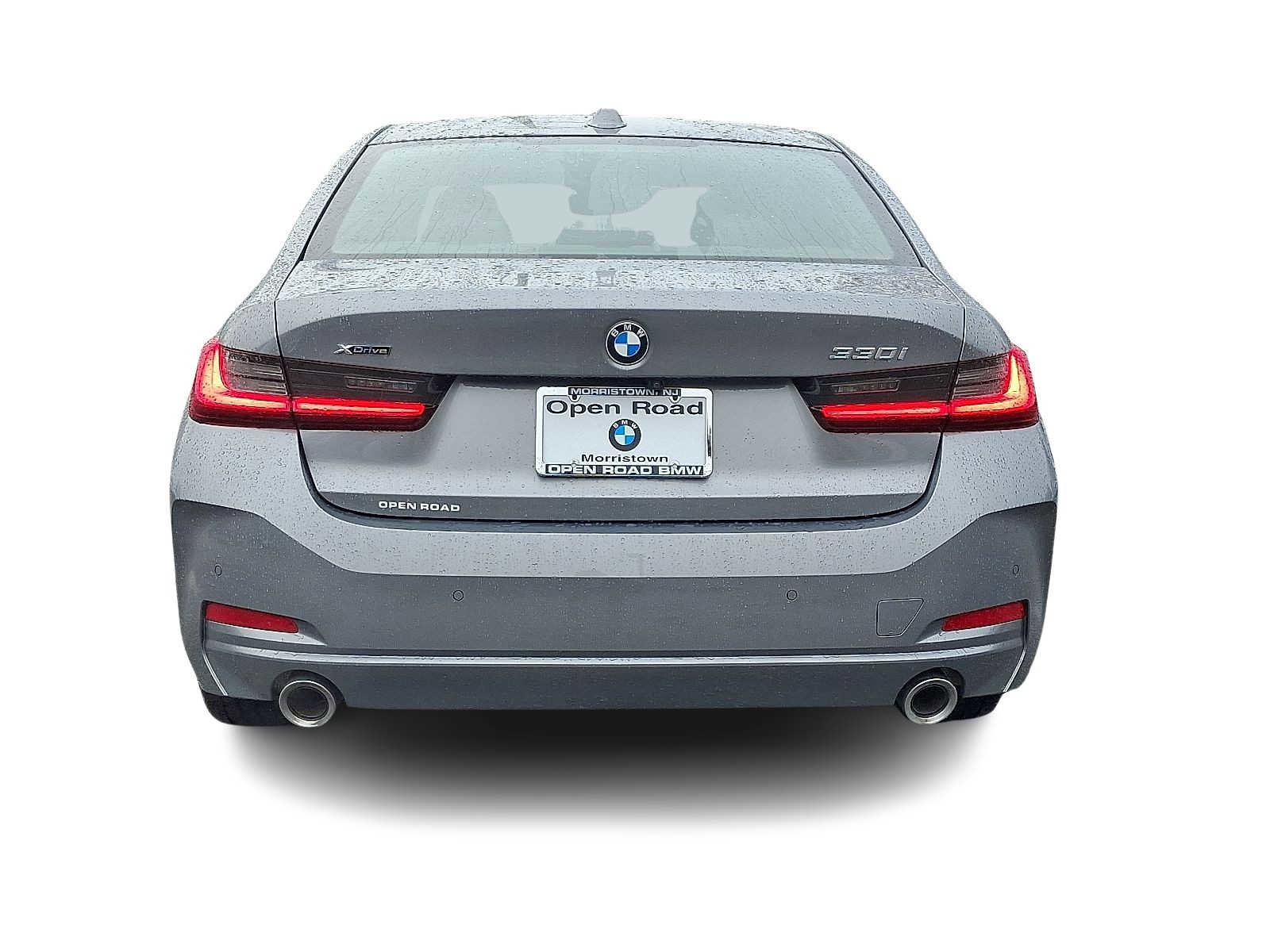 Certified 2023 BMW 330i xDrive Sedan w/ Driving Assistance Package image 5