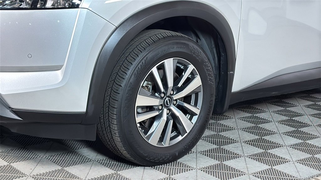 Used 2024 Nissan Pathfinder SL image 4