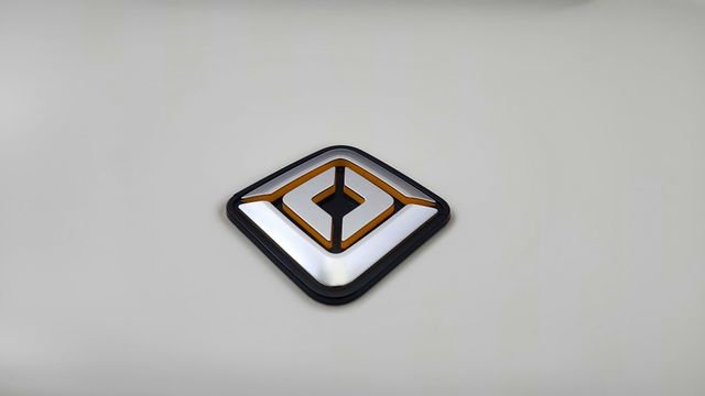 Used 2024 Rivian R1S Adventure AWD/4WD image 16