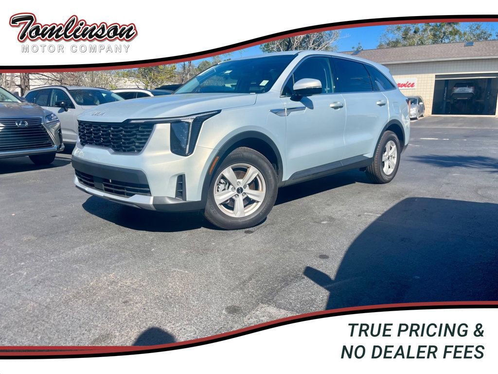 Used 2026 Kia Sorento LX image 1