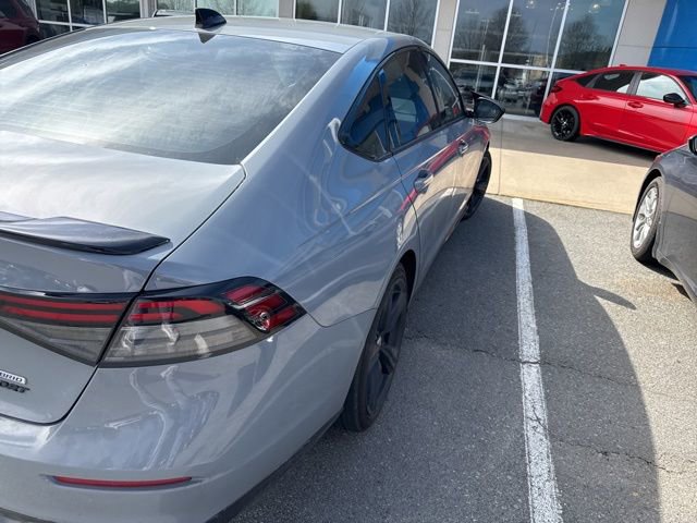 Used 2024 Honda Accord Sport image 2