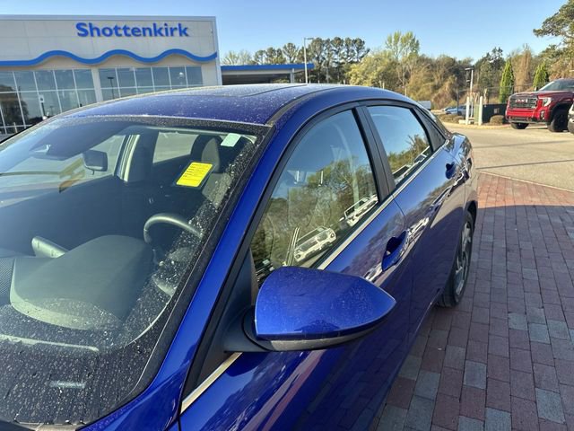 Used 2024 Hyundai Elantra SEL w/ Convenience Package image 5