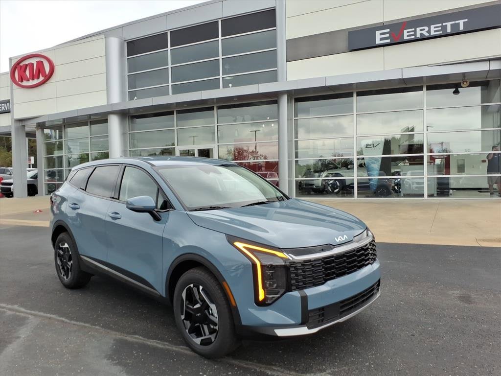 New 2026 Kia Sportage S image 2