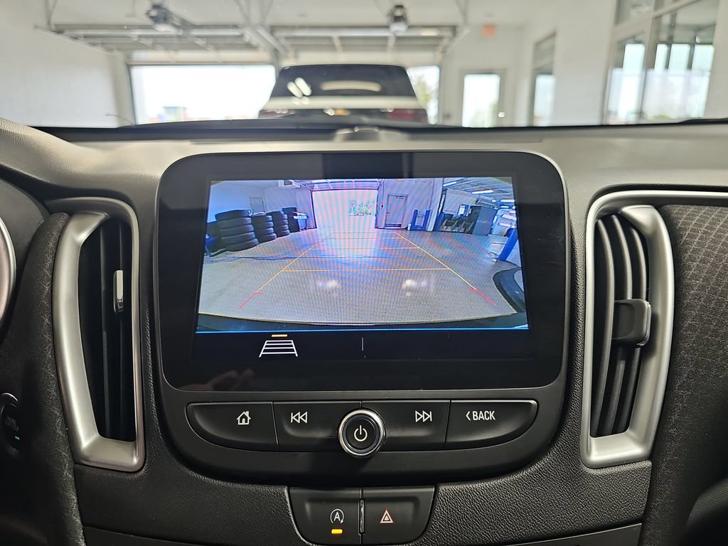 Used 2020 Chevrolet Malibu RS FWD image 28