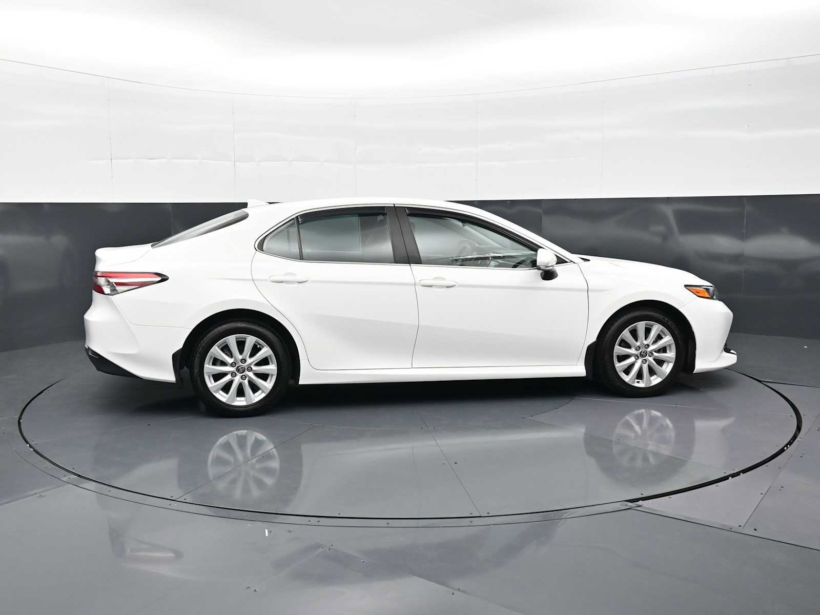 Used 2020 Toyota Camry LE w/ Cold Weather Package AWD/4WD image 4