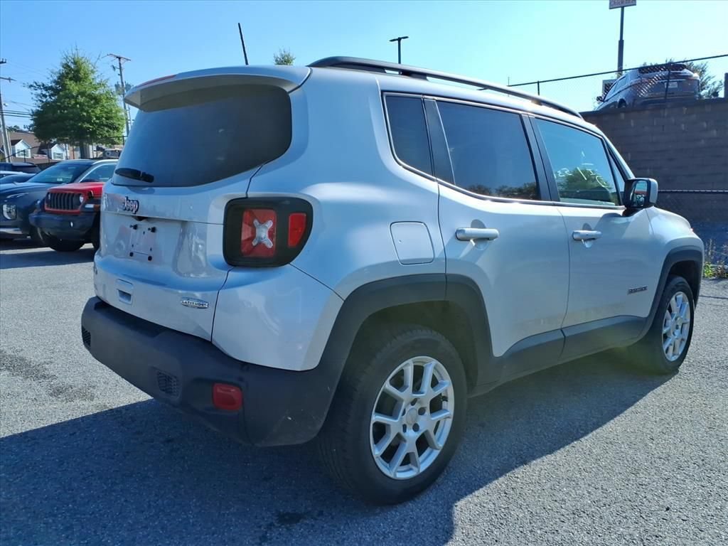 Used 2021 Jeep Renegade Latitude w/ Sun & Sound Group AWD/4WD image 7