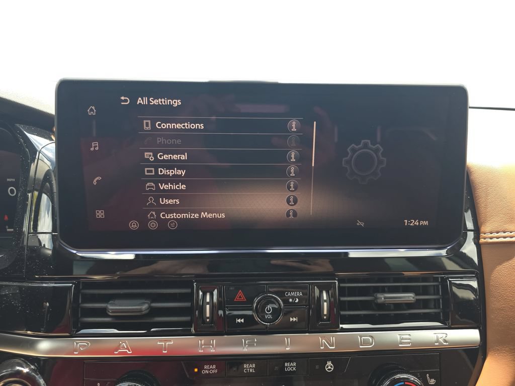New 2026 Nissan Pathfinder Platinum FWD image 22