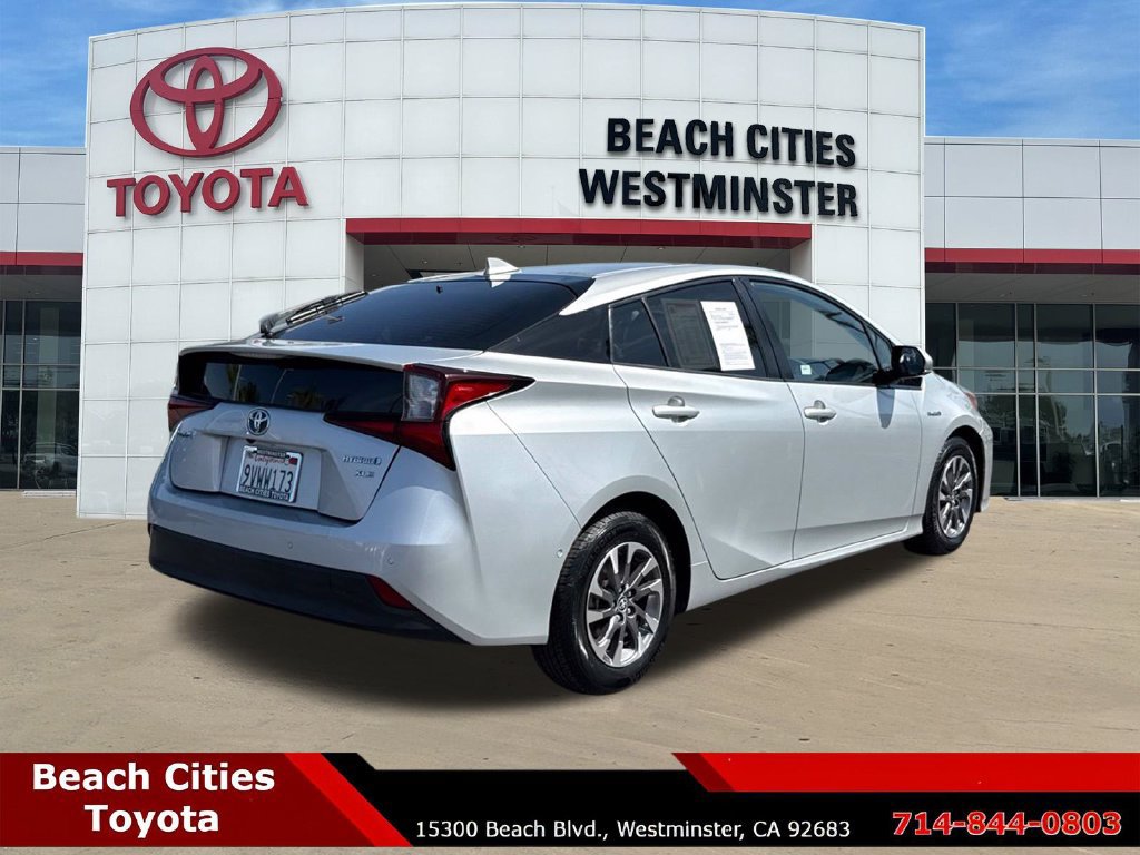 Used 2019 Toyota Prius XLE w/ Premium Convenience Package FWD image 12