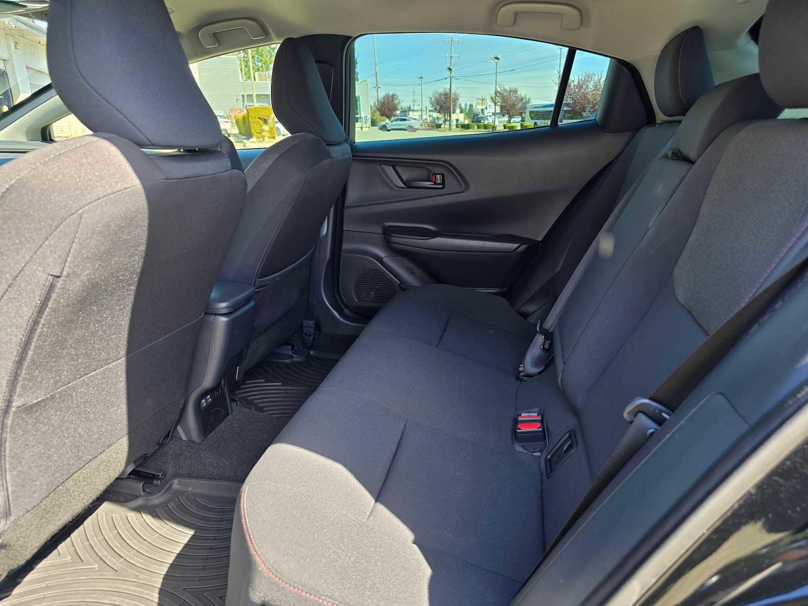 Used 2026 Toyota Prius Plug-In Hybrid FWD image 17