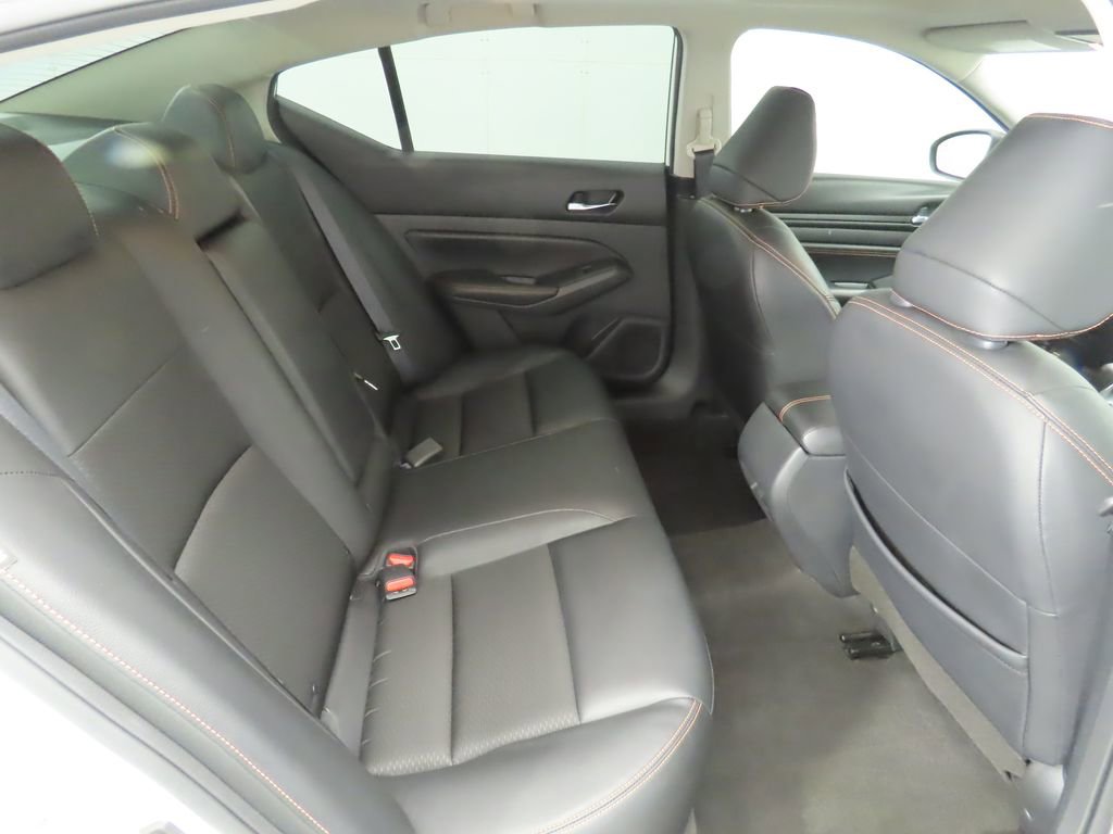 Used 2022 Nissan Altima 2.5 SR w/ Midnight Edition Package image 20