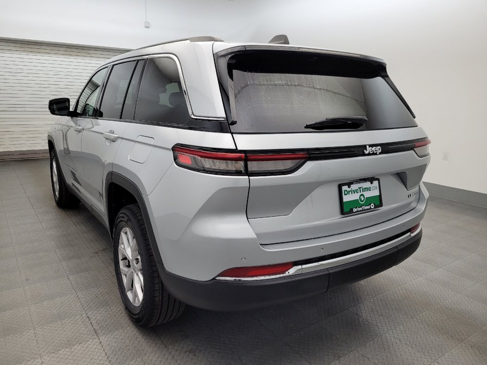 Used 2022 Jeep Grand Cherokee Limited RWD image 5