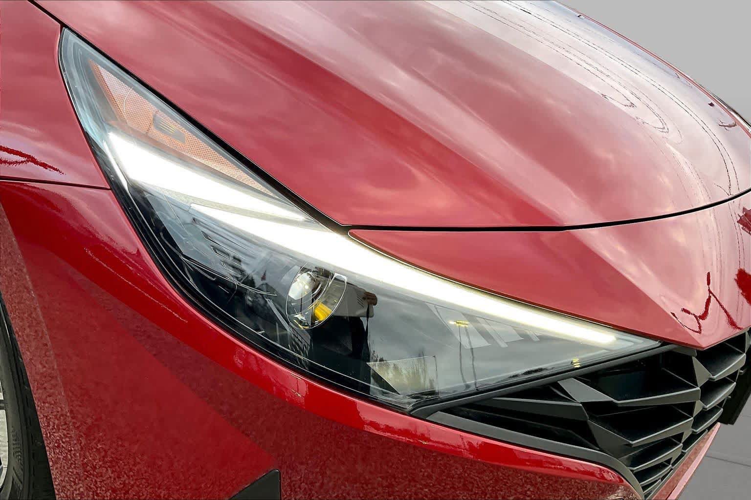 Used 2023 Hyundai Elantra SEL w/ Convenience Package FWD image 25
