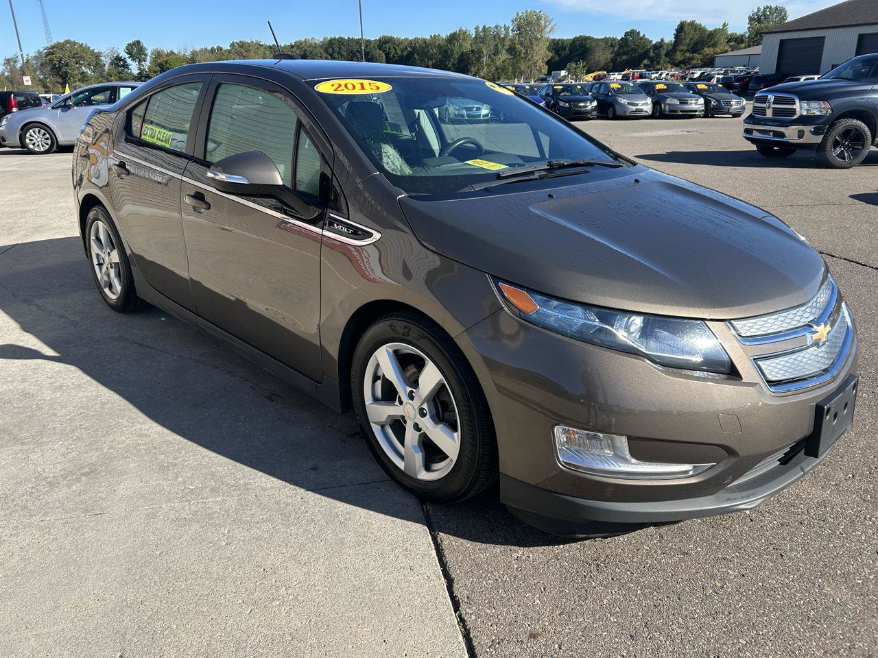 Used 2015 Chevrolet Volt Premium w/ Premium Trim Package FWD image 3