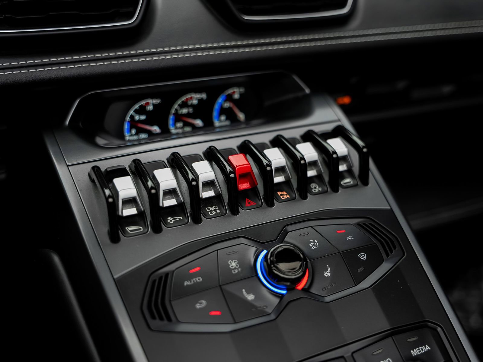 Used 2019 Lamborghini Huracan LP 580-2 image 47