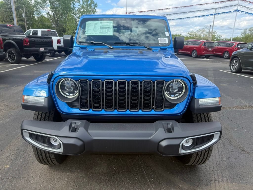 New 2026 Jeep Gladiator Sport AWD/4WD image 8