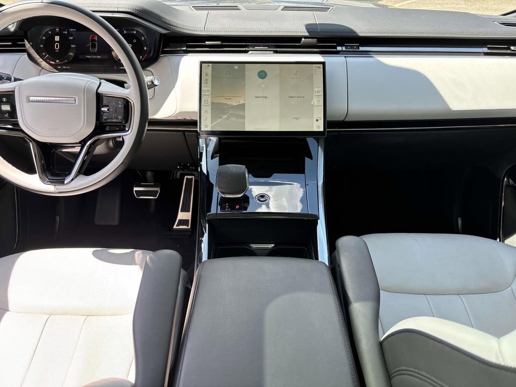 Used 2024 Land Rover Range Rover Sport Dynamic SE image 23