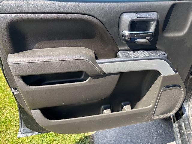 Used 2015 Chevrolet Silverado 1500 LTZ Z71 w/ LTZ Plus Package AWD/4WD image 10
