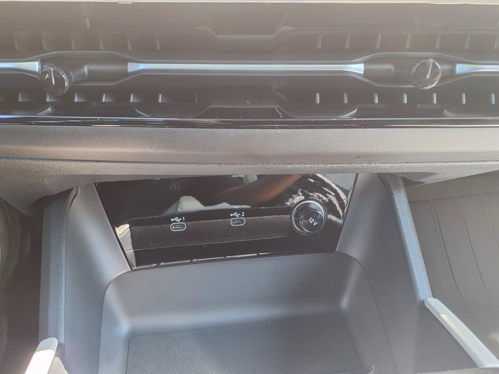 New 2025 Audi A6 e-tron Premium Plus RWD image 16