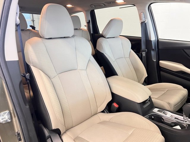 Used 2024 Subaru Ascent Premium w/ Convenience Package image 15