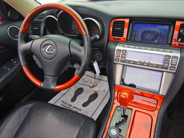 Used 2004 Lexus SC 430 Convertible image 17