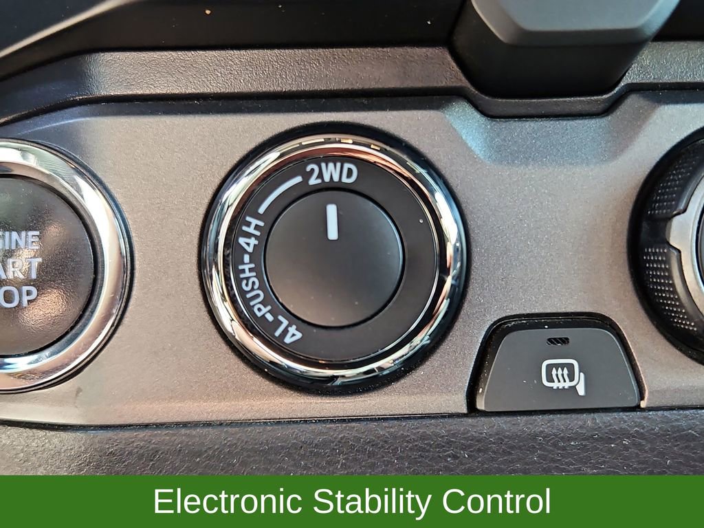 Used 2020 Toyota Tacoma TRD Sport w/ TRD Premium Sport Package AWD/4WD image 18