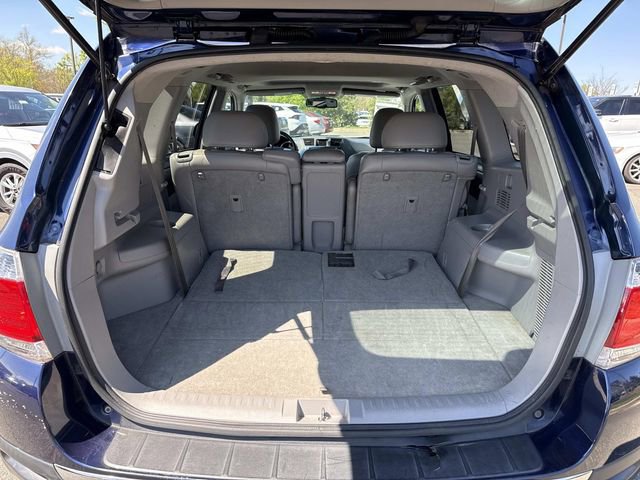 Used 2013 Toyota Highlander SE image 12