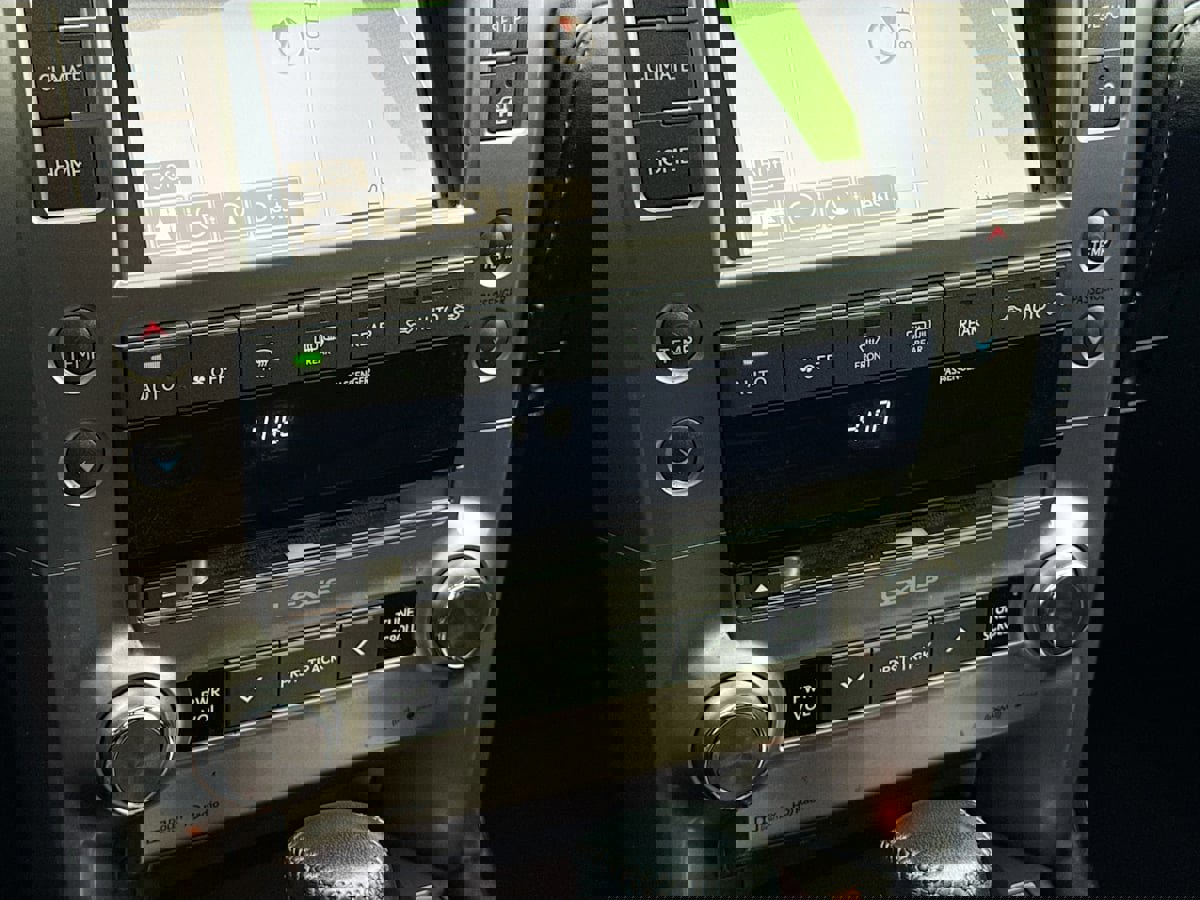 Used 2018 Lexus GX 460 4WD image 16