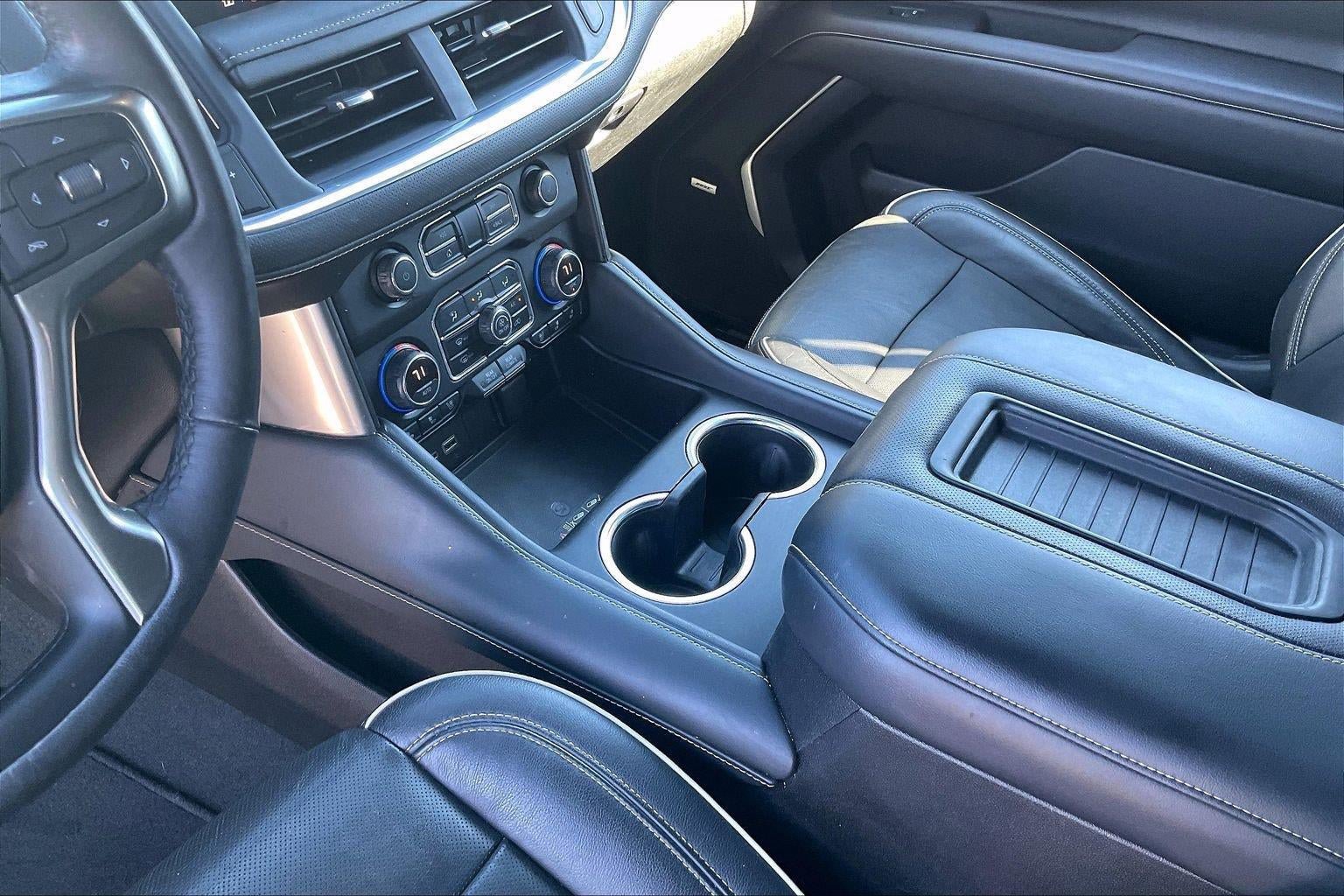 Used 2021 Chevrolet Tahoe Premier w/ Premium Package AWD/4WD image 18