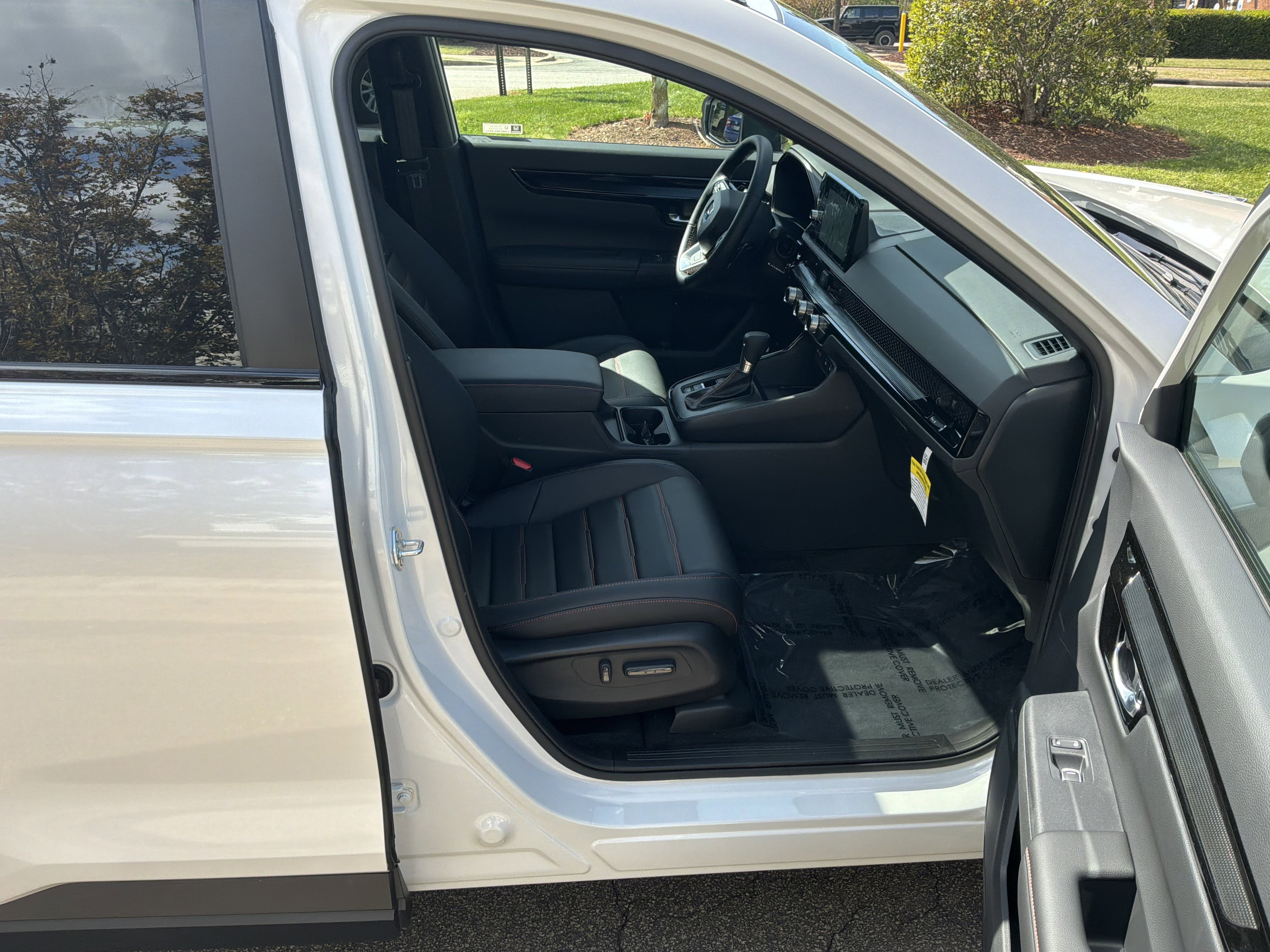 Used 2026 Honda CR-V Sport Touring image 33