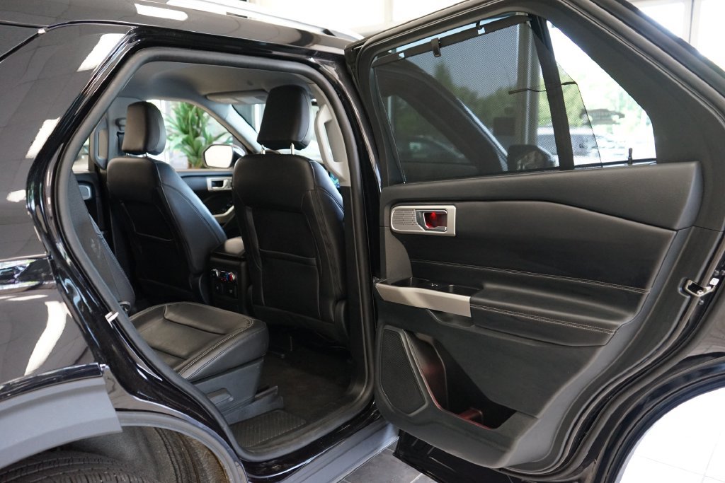 Used 2023 Ford Explorer Limited w/ Equipment Group 301A AWD/4WD image 51