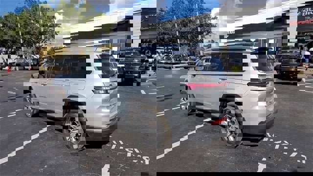 Used 2021 Jeep Grand Cherokee L Limited image 42