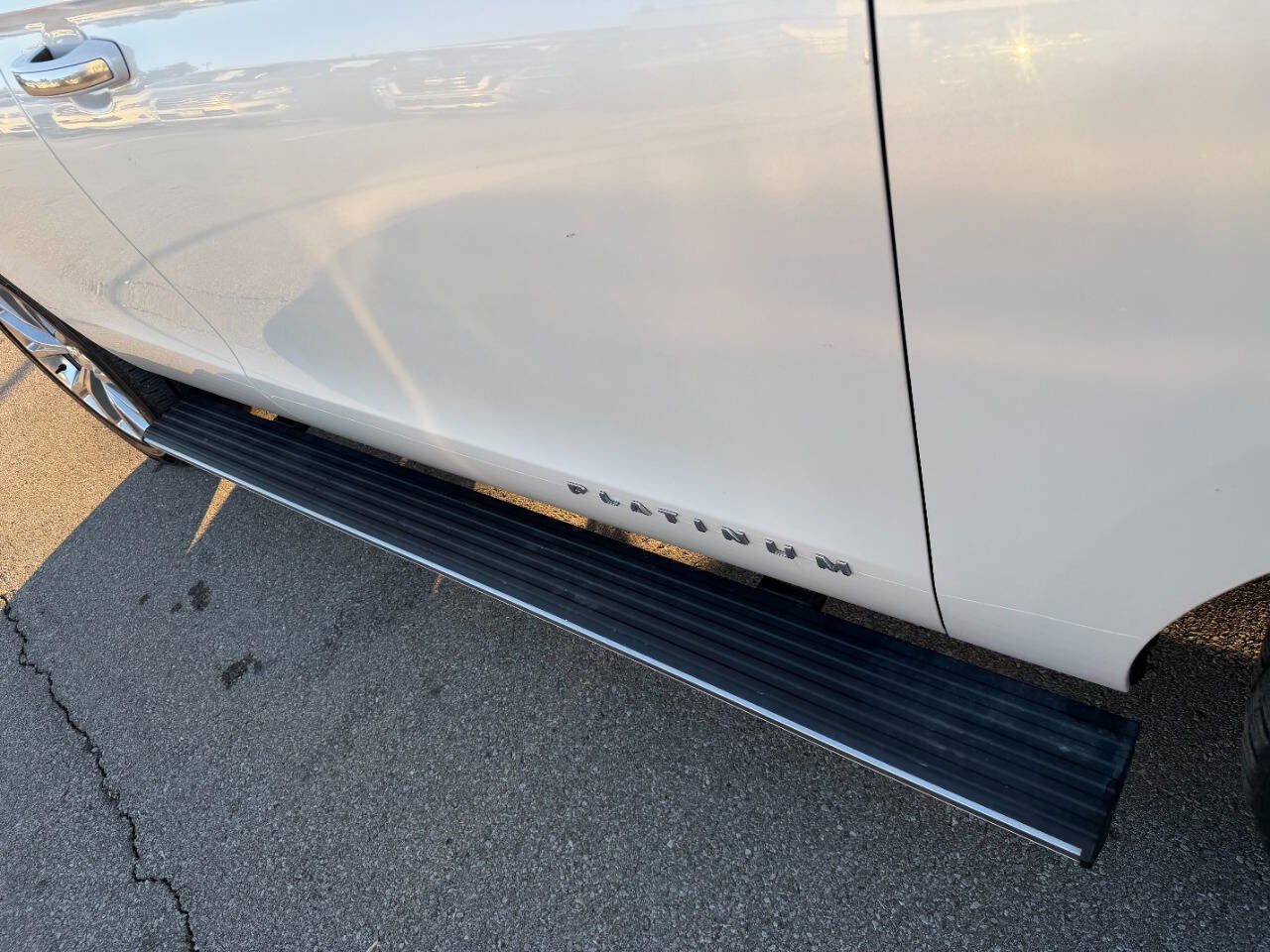 Used 2018 Ford Expedition Platinum image 47