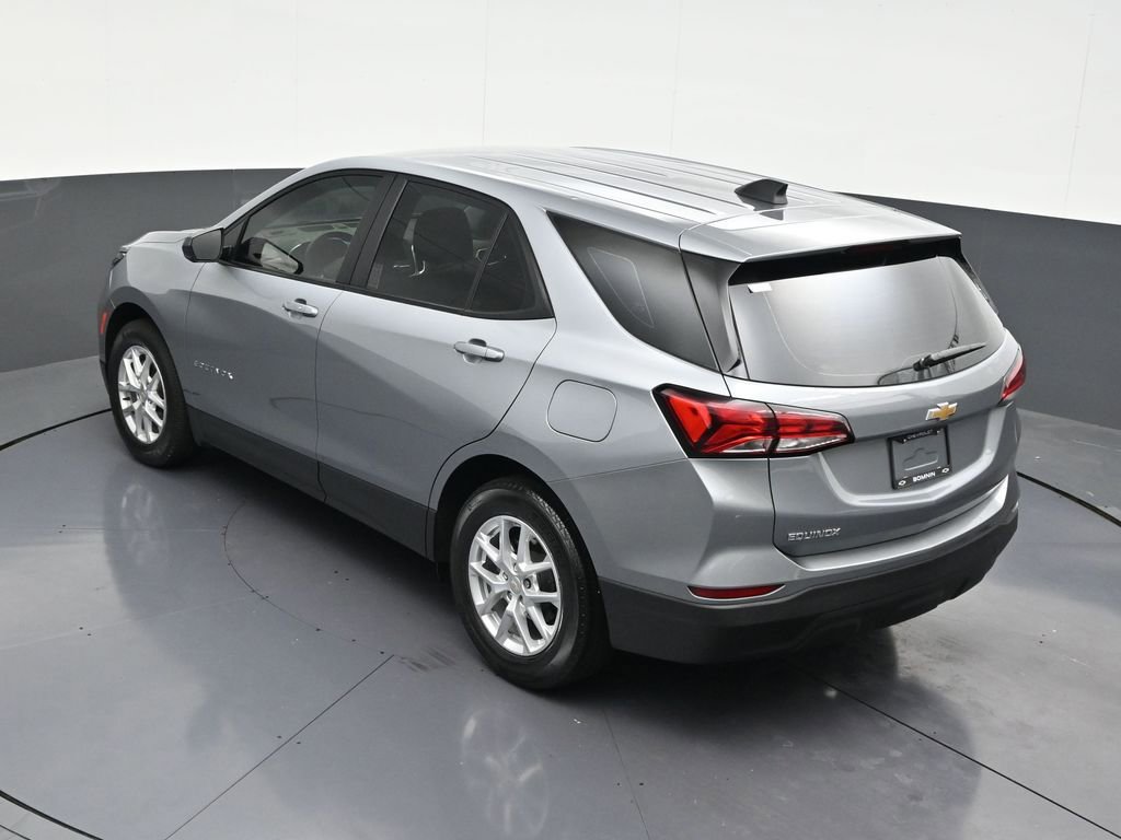 Used 2023 Chevrolet Equinox LS FWD image 17