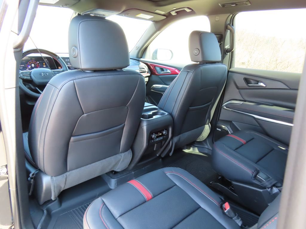New 2026 Chevrolet Traverse RS image 25