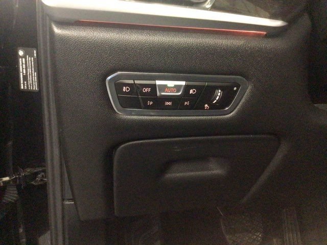 Used 2020 BMW X7 xDrive40i w/ Luxury Seating Package AWD/4WD image 17