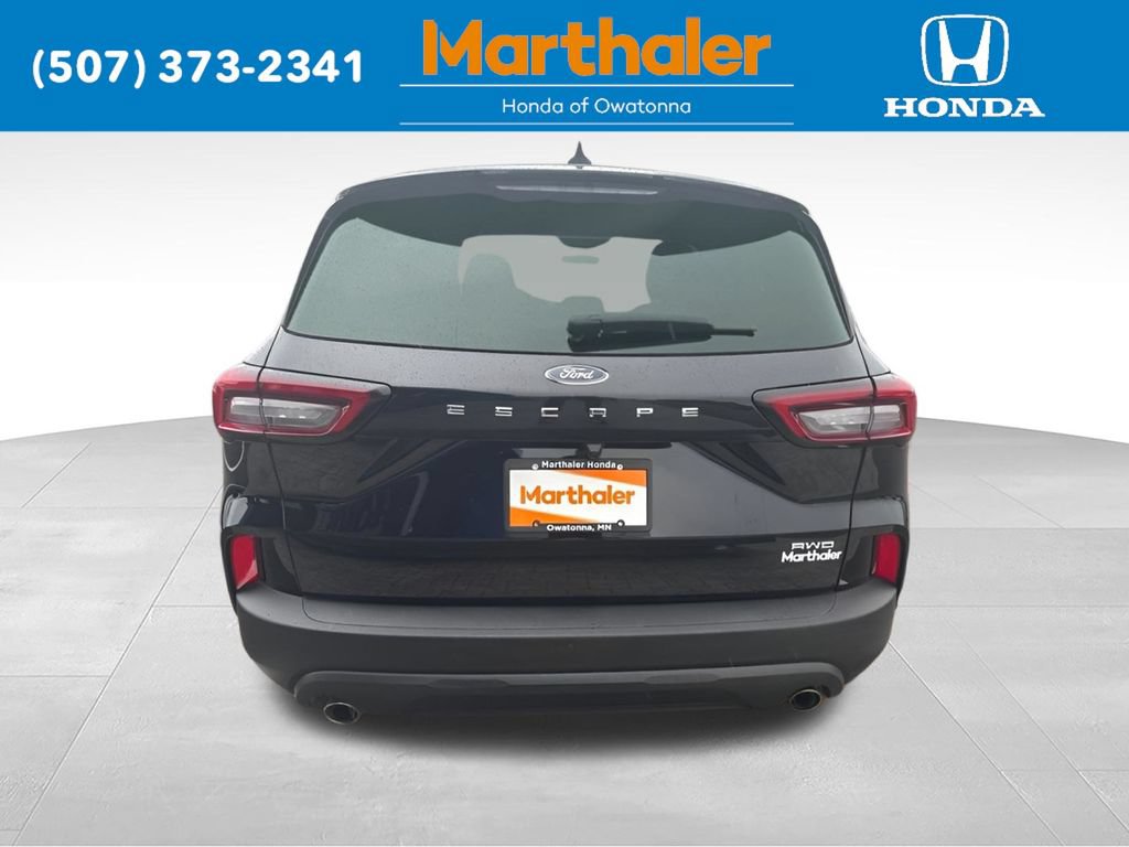 Used 2025 Ford Escape ST-Line AWD/4WD image 4