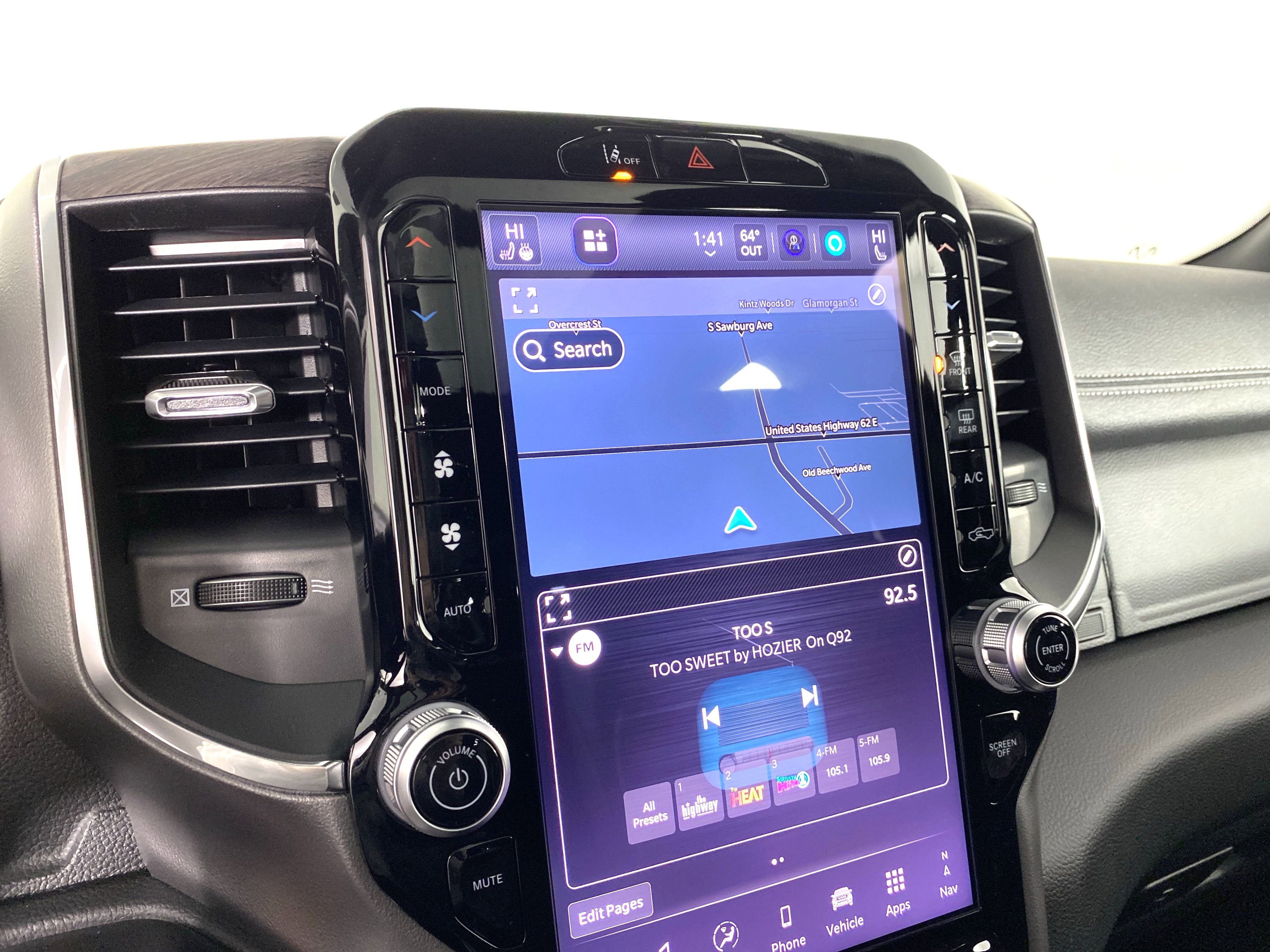 New 2026 RAM 1500 Laramie w/ Laramie Preferred Package image 28